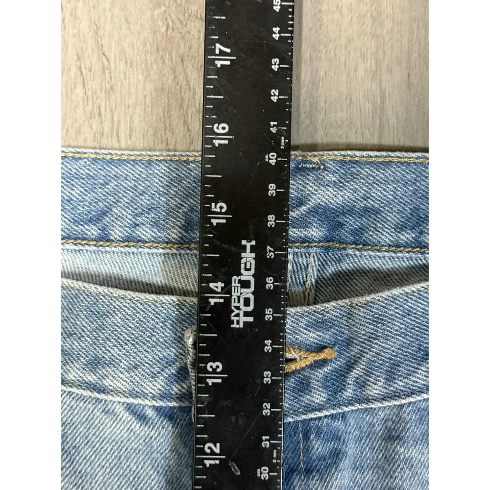 Wrangler Rugged Wear Classic Fit Jeans Men's Size 42x30 Straight Leg Light Wash